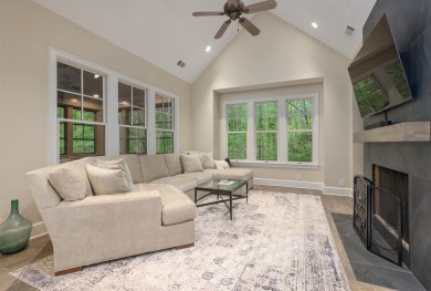 Impeccably renovated townhome in the heart of Reynolds Lake on Reynolds Lake Oconee - The Oconee in Georgia - for sale on GolfHomes.com, golf home, golf lot