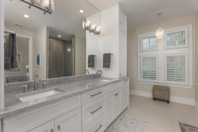 Impeccably renovated townhome in the heart of Reynolds Lake on Reynolds Lake Oconee - The Oconee in Georgia - for sale on GolfHomes.com, golf home, golf lot