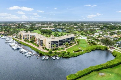 Jonathan's Landing - Estate sale, make this one your own. Enjoy on Jonathans Landing Golf Club in Florida - for sale on GolfHomes.com, golf home, golf lot