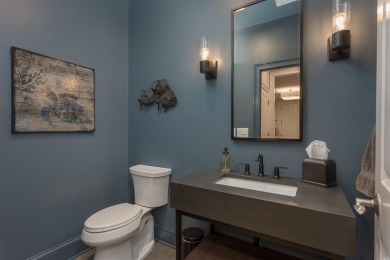 Impeccably renovated townhome in the heart of Reynolds Lake on Reynolds Lake Oconee - The Oconee in Georgia - for sale on GolfHomes.com, golf home, golf lot