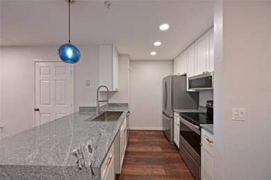 HUGE PRICE REDUCTION OF 30K!!  MOTIVATED SELLER PRICING TO SELL! on Lakewood Ranch Golf and Country Club in Florida - for sale on GolfHomes.com, golf home, golf lot