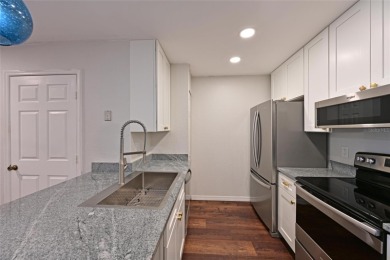 HUGE PRICE REDUCTION OF 30K!!  MOTIVATED SELLER PRICING TO SELL! on Lakewood Ranch Golf and Country Club in Florida - for sale on GolfHomes.com, golf home, golf lot