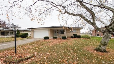 First time on the Market!  Original owners thought of everything on Maple Lane Golf Club in Michigan - for sale on GolfHomes.com, golf home, golf lot