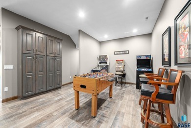 Thoughtfully designed custom ranch that sits in an eastside on Willow Run Golf Course in South Dakota - for sale on GolfHomes.com, golf home, golf lot