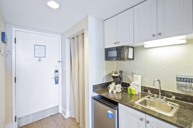 🎣 The Bayside ''Breeze-In'' Studio: Unit 6186 
Toss the on Sandestin Golf and Beach Resort - The Links in Florida - for sale on GolfHomes.com, golf home, golf lot