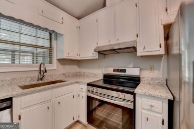 Welcome home! This fully updated 3 bedroom, 2 bath ranch has a on Heritage Golf Links in Georgia - for sale on GolfHomes.com, golf home, golf lot