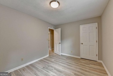 Welcome home! This fully updated 3 bedroom, 2 bath ranch has a on Heritage Golf Links in Georgia - for sale on GolfHomes.com, golf home, golf lot