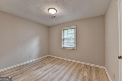 Welcome home! This fully updated 3 bedroom, 2 bath ranch has a on Heritage Golf Links in Georgia - for sale on GolfHomes.com, golf home, golf lot