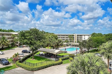 Welcome to paradise! Beautifully remodeled condo on the TOP on Wynmoor Golf Course in Florida - for sale on GolfHomes.com, golf home, golf lot