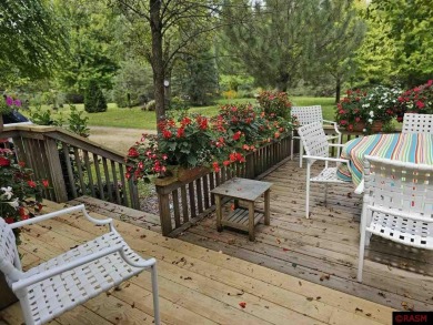 Here is your chance to own your own slice of paradise in South on Minn-Iowa Golf Course in Minnesota - for sale on GolfHomes.com, golf home, golf lot