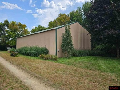 Here is your chance to own your own slice of paradise in South on Minn-Iowa Golf Course in Minnesota - for sale on GolfHomes.com, golf home, golf lot