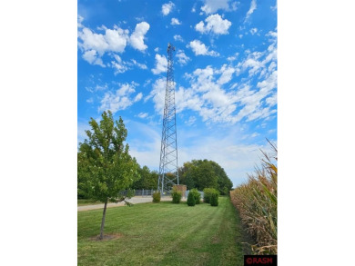 Here is your chance to own your own slice of paradise in South on Minn-Iowa Golf Course in Minnesota - for sale on GolfHomes.com, golf home, golf lot