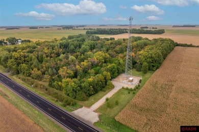 Here is your chance to own your own slice of paradise in South on Minn-Iowa Golf Course in Minnesota - for sale on GolfHomes.com, golf home, golf lot