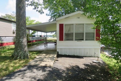 Looking to live on the water?  Here is your chance!  Great on Lake Tansi Village Country Club in Tennessee - for sale on GolfHomes.com, golf home, golf lot