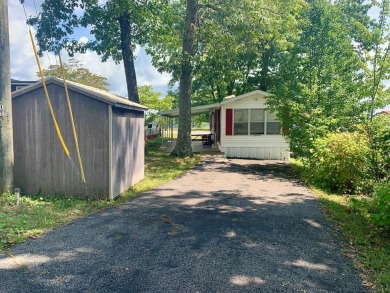 Looking to live on the water?  Here is your chance!  Great on Lake Tansi Village Country Club in Tennessee - for sale on GolfHomes.com, golf home, golf lot