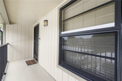 Unleash your inner golfer in this furnished-turnkey END UNIT on Vista Plantation Golf Club in Florida - for sale on GolfHomes.com, golf home, golf lot