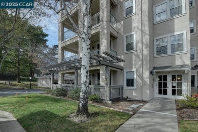 This rare first-floor Brookgreen model offers a spacious on Rossmoor Golf Course in California - for sale on GolfHomes.com, golf home, golf lot