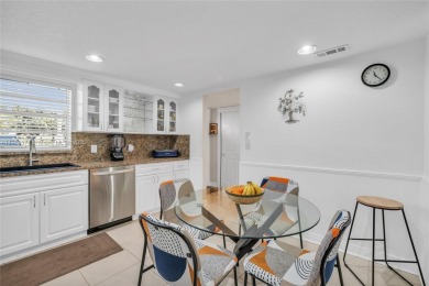 Magnificent condo located in a lovely cul-de-sac on phase 6 on Hollybrook Golf and Tennis Club  in Florida - for sale on GolfHomes.com, golf home, golf lot
