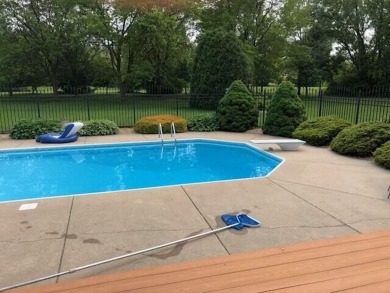 Great 2 Story home located in the gated golf course community of on Briar Ridge Country Club in Indiana - for sale on GolfHomes.com, golf home, golf lot