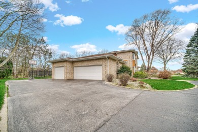 Great 2 Story home located in the gated golf course community of on Briar Ridge Country Club in Indiana - for sale on GolfHomes.com, golf home, golf lot