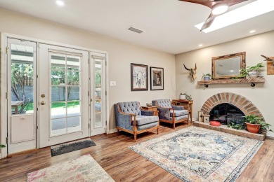 Welcome to this charming home offering tons of updates! Enter on Arroyo Del Oso Golf Course in New Mexico - for sale on GolfHomes.com, golf home, golf lot