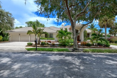 IF YOU ARE LOOKING FOR THE PERFECT 5 BDRM, 6 1/2 BTH REMODELED on Broken Sound Golf and Club  in Florida - for sale on GolfHomes.com, golf home, golf lot