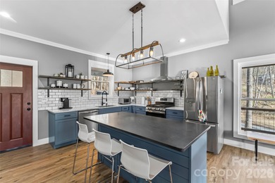 Mountain-Modern Craftsman Home in Linville Falls Mountain Club on Linville Falls Golf Club in North Carolina - for sale on GolfHomes.com, golf home, golf lot