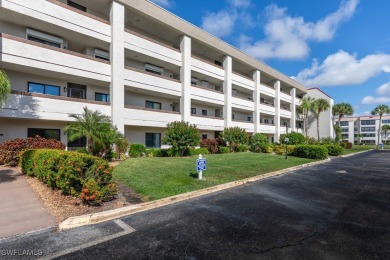 Move right into this nicely furnished condo, just bring your on Seven Lakes Golf and Tennis Community in Florida - for sale on GolfHomes.com, golf home, golf lot