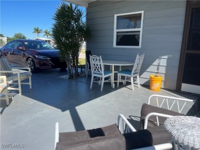 NEW FLOORS, NEW ROOF, INCLUDES PARK CERTIFICATE!!!! Come & Enjoy on Six Lakes Country Club in Florida - for sale on GolfHomes.com, golf home, golf lot