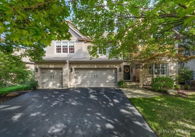 ***Privacy and Luxury at 4 Point O Woods Court in the Boulder on Boulder Ridge Country Club in Illinois - for sale on GolfHomes.com, golf home, golf lot