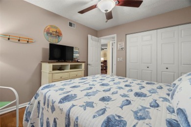 Welcome to your dream 2 bedroom, 2 bath condo in the heart of on Tarpon Springs Golf Course in Florida - for sale on GolfHomes.com, golf home, golf lot