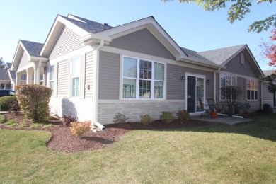 2 bedroom & 2 bath ranch townhome in desirable Carillon Lakes on Carillon Lakes 3 Hole Course in Illinois - for sale on GolfHomes.com, golf home, golf lot