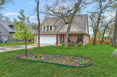You can't beat this beautiful home meticulously maintained front on Lake Kiowa Golf Course in Texas - for sale on GolfHomes.com, golf home, golf lot