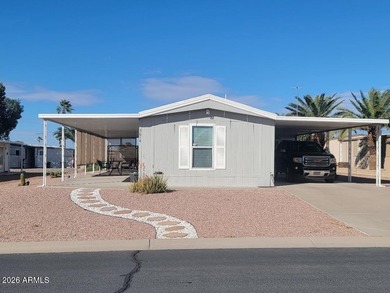This is a beautifully furnished 3 bedroom 2 bath home. So quaint on 3 Parks Fairways in Arizona - for sale on GolfHomes.com, golf home, golf lot
