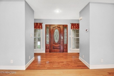 Check out this split bedroom ranch home on a small quiet on Heatherhurst Golf Course in Tennessee - for sale on GolfHomes.com, golf home, golf lot
