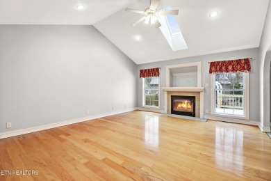 Check out this split bedroom ranch home on a small quiet on Heatherhurst Golf Course in Tennessee - for sale on GolfHomes.com, golf home, golf lot