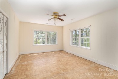 Rare opportunity near Waynesville Country Club! Spacious 4BD/4BA on Waynesville Country Club Inn in North Carolina - for sale on GolfHomes.com, golf home, golf lot