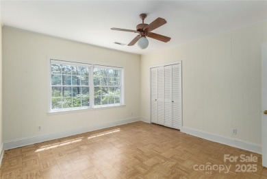 Rare opportunity near Waynesville Country Club! Spacious 4BD/4BA on Waynesville Country Club Inn in North Carolina - for sale on GolfHomes.com, golf home, golf lot