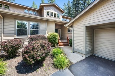 This nightly rentable 2505 sf townhome offers a stunning view of on Widgi Creek Golf Club in Oregon - for sale on GolfHomes.com, golf home, golf lot