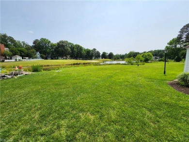 Looking to downsize without compromising on style and comfort? on Fords Colony Country Club in Virginia - for sale on GolfHomes.com, golf home, golf lot