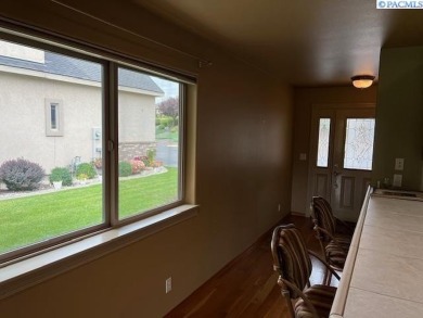 Beautiful Canyon Lakes Condo overlooking #9 Green and Fairway at on Canyon Lakes Golf Course in Washington - for sale on GolfHomes.com, golf home, golf lot