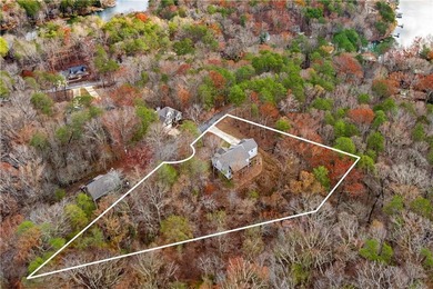 Amazing Ranch home with unfinished basement in Lake Arrowhead on The Highlands Course at Lake Arrowhead in Georgia - for sale on GolfHomes.com, golf home, golf lot