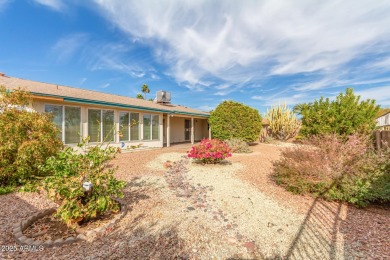 Ahwatukee! South Mountain Views! This 3 bedroom home offers an on Ahwatukee Country Club in Arizona - for sale on GolfHomes.com, golf home, golf lot