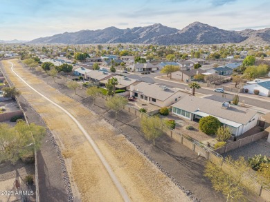 Ahwatukee! South Mountain Views! This 3 bedroom home offers an on Ahwatukee Country Club in Arizona - for sale on GolfHomes.com, golf home, golf lot