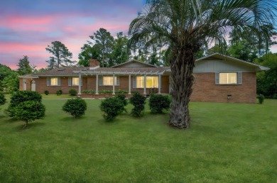 This beautiful 3-4 bedroom, 3 full bath, 2 half bath home offers on Jake Gaither Golf Course in Florida - for sale on GolfHomes.com, golf home, golf lot