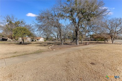 Welcome to this well-maintained 2-bedroom, 2-bathroom home in on Cowan Creek Golf Course in Texas - for sale on GolfHomes.com, golf home, golf lot