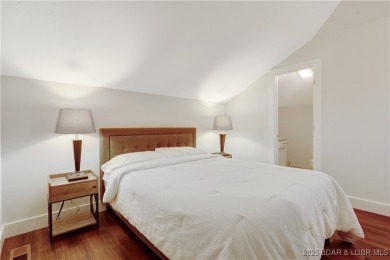 If you're looking for the perfect blend of lake life luxury and on Seasons Ridge At Four Seasons in Missouri - for sale on GolfHomes.com, golf home, golf lot