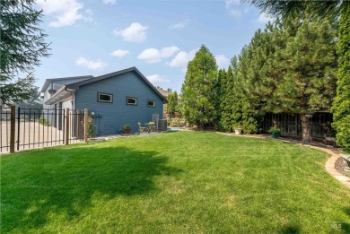 Step inside this meticulously updated home in a prime Boise on Boise Ranch Golf Course, Inc. in Idaho - for sale on GolfHomes.com, golf home, golf lot