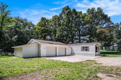 This home is ready for new owners to move right in.  Located on on The Falls At Barber Creek in Michigan - for sale on GolfHomes.com, golf home, golf lot