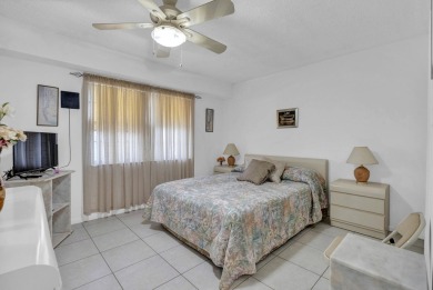Don't miss this opportunity to own a top-floor 2-bedroom on Grande Oaks Golf Club in Florida - for sale on GolfHomes.com, golf home, golf lot